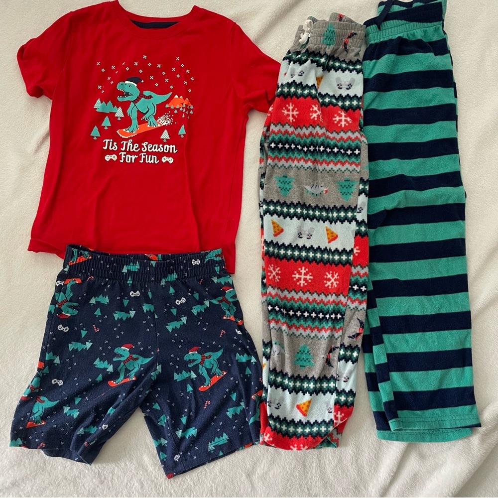 Boys Cat & Jack Christmas Pajama set small 6/7